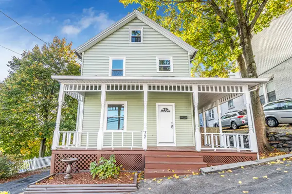 32 Hill Street, Shelton, CT 06484