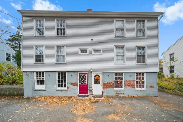 9 Tunxis Place, Simsbury, CT 06081