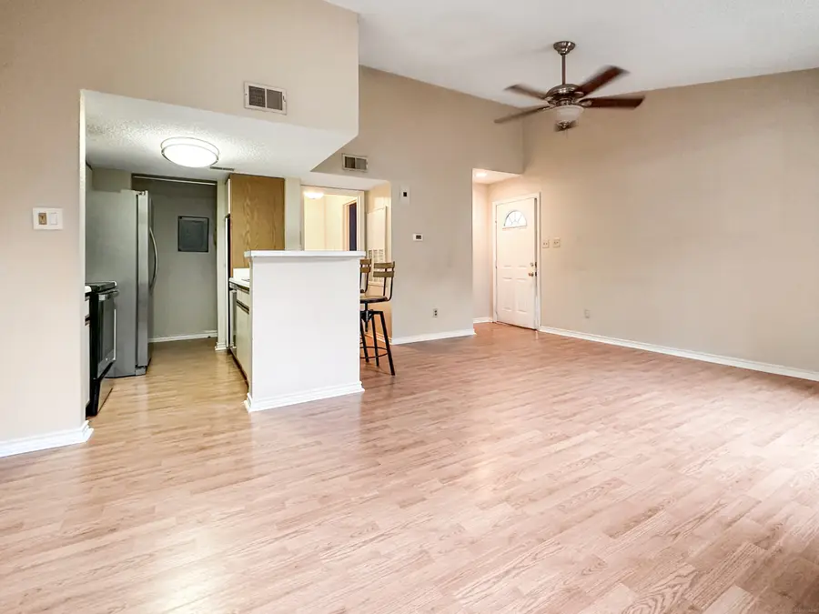 31 High Street #APT 11304, East Hartford, CT 06118 - Image #3
