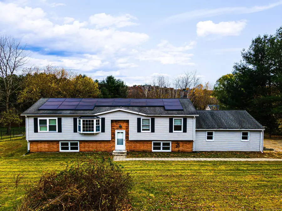 417 Dugg Hill Road, Woodstock, CT 06281 - Image #2