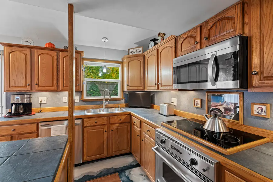 101 Pool Road, North Haven, CT 06473 - Image #3