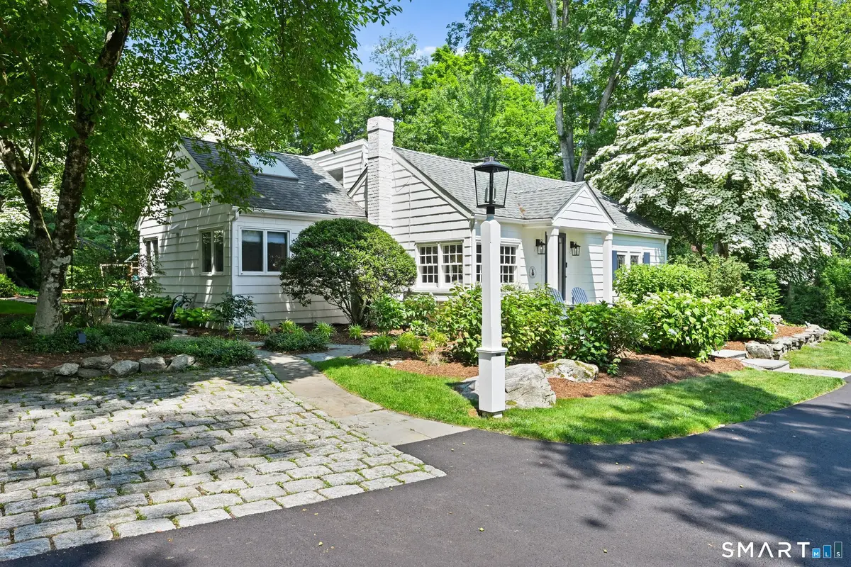 32 Spring Water Lane, New Canaan, CT 06840 - #1