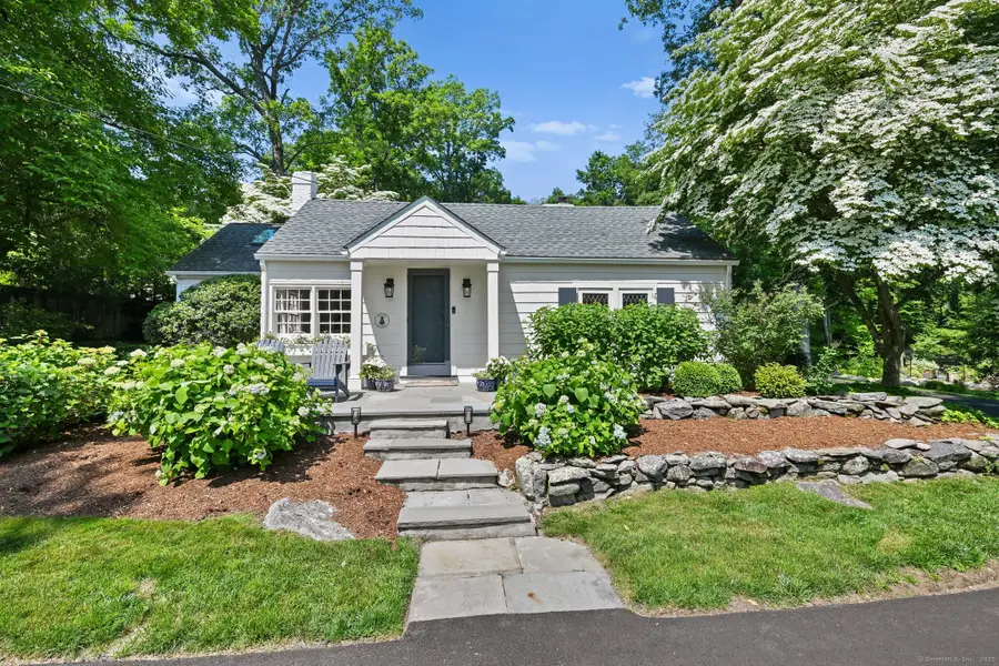 32 Spring Water Lane, New Canaan, CT 06840 - #2