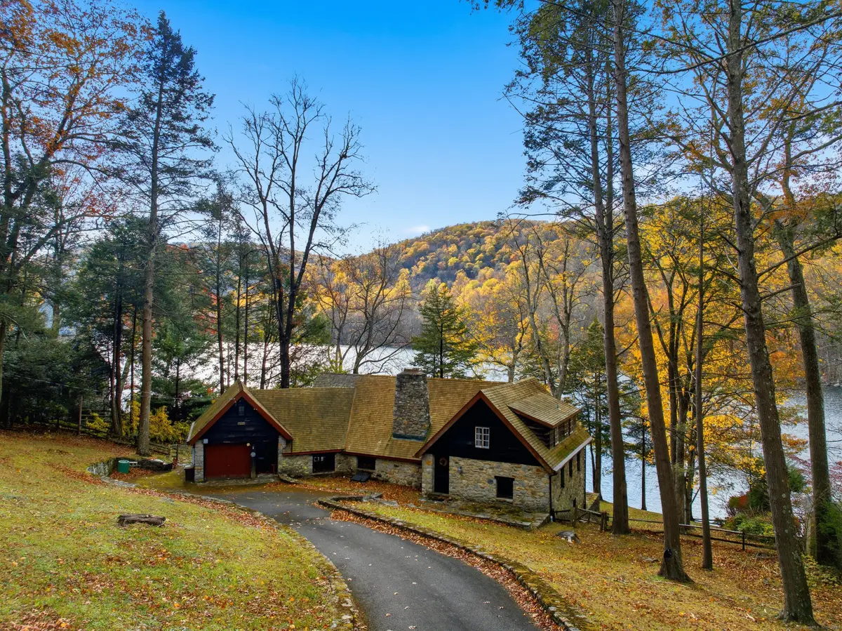 23 Echo Drive, New Milford, CT 06776 - Image #1