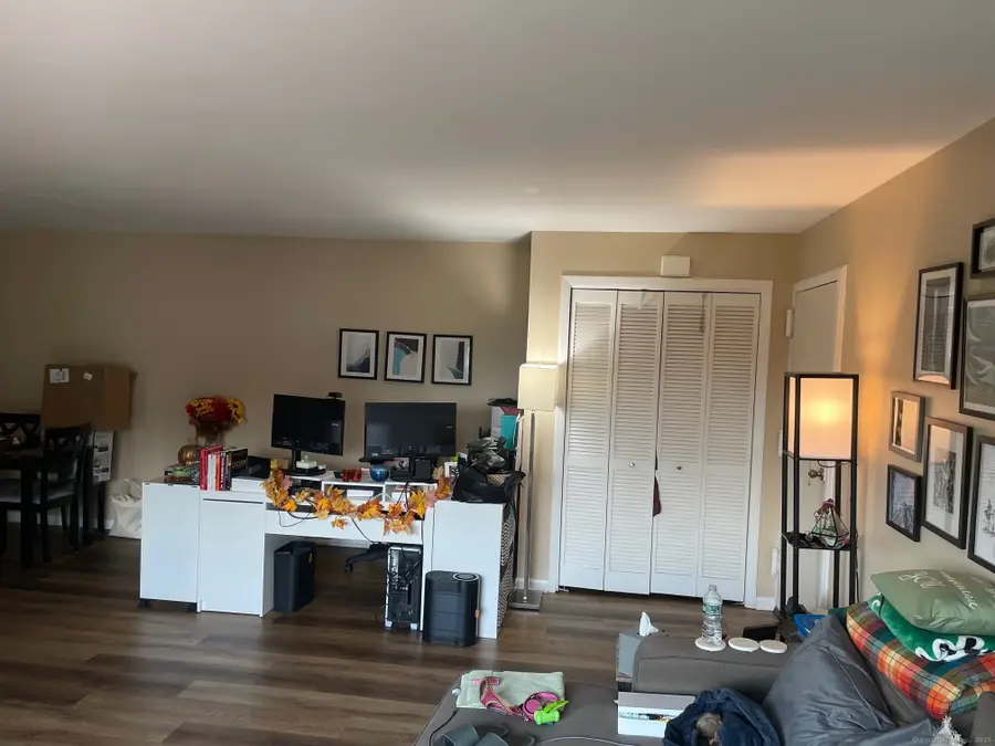 22 Linda Court #22, Cromwell, CT 06416 - Image #2