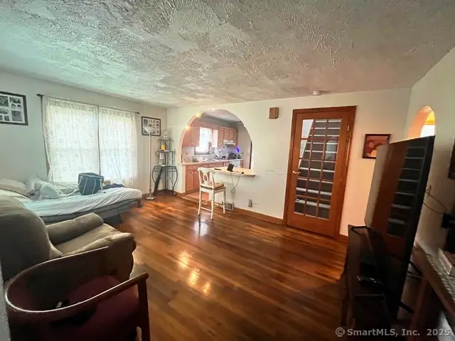 142 Palm Street, Bridgeport, CT 06610 - Image #2