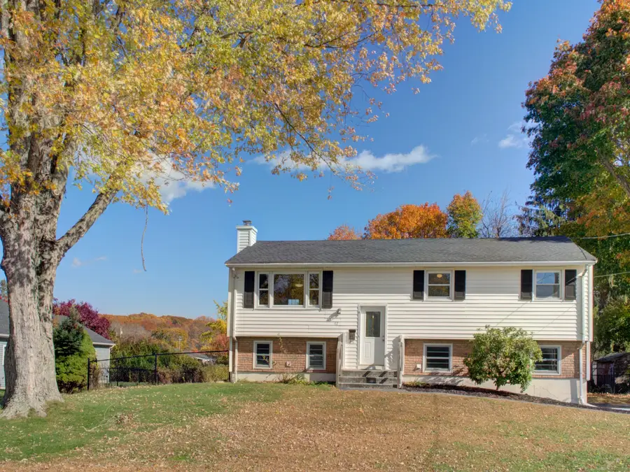 12 Donna Drive, Groton, CT 06340 - Image #3