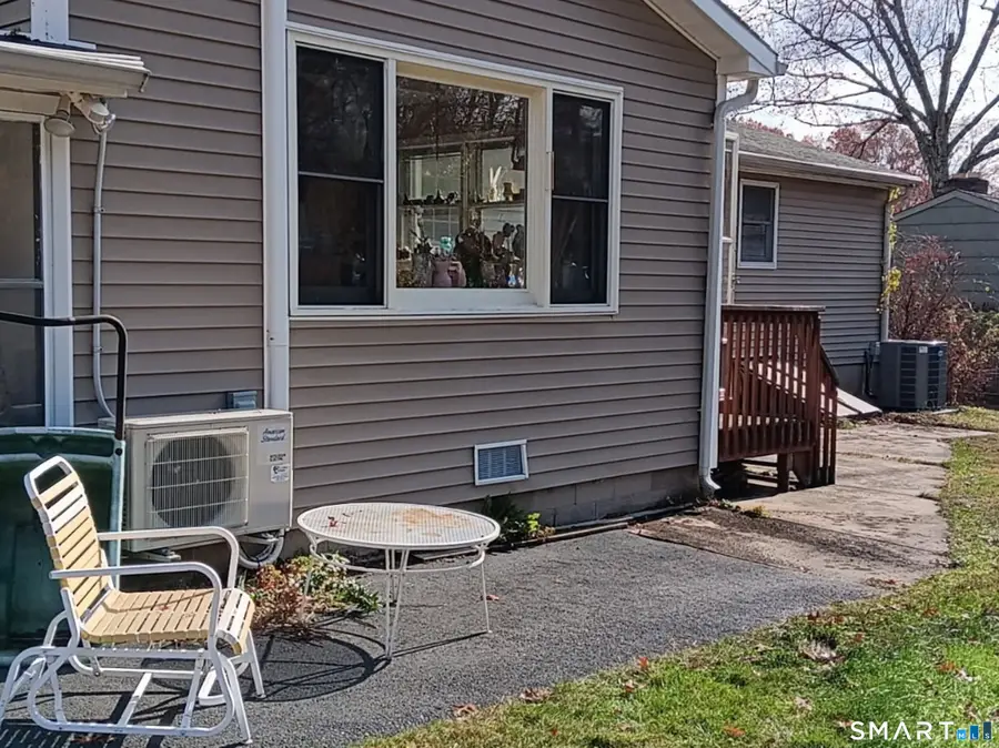 88 October Lane, Plantsville, CT 06479 - #3