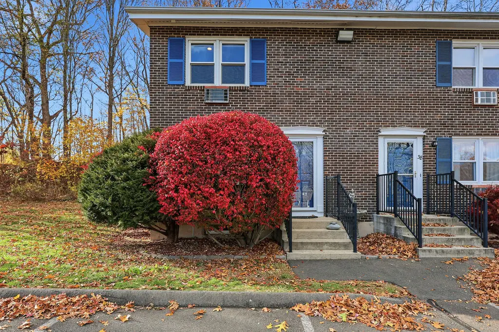 40 Woodridge Drive #40, Cheshire, CT 06410 - Image #1