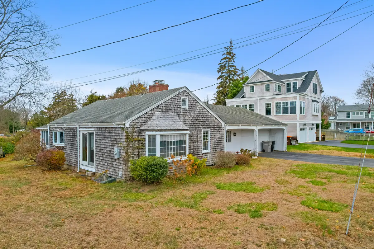 21 Fenwick Street, Old Saybrook, CT 06475 - Image #1