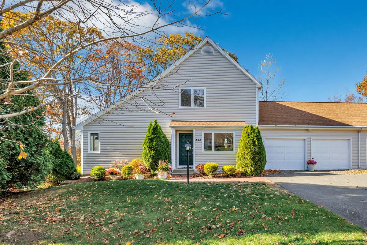 328 Navajo Loop #328, Shelton, CT 06484 - Image #1