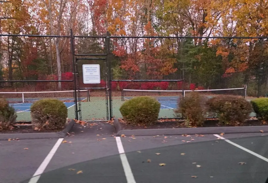 373 Lakeview Drive #373, Southington, CT 06489 - Image #3