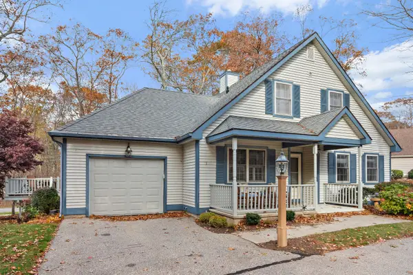 1 Bittersweet Lane #1, East Lyme, CT 06357