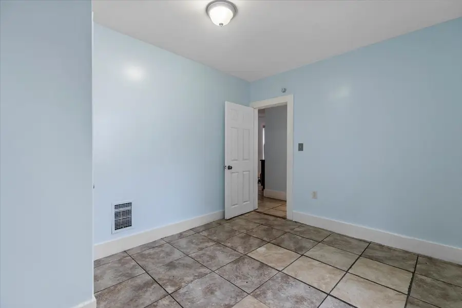 205 Smith Street, Bridgeport, CT 06607 - Image #3