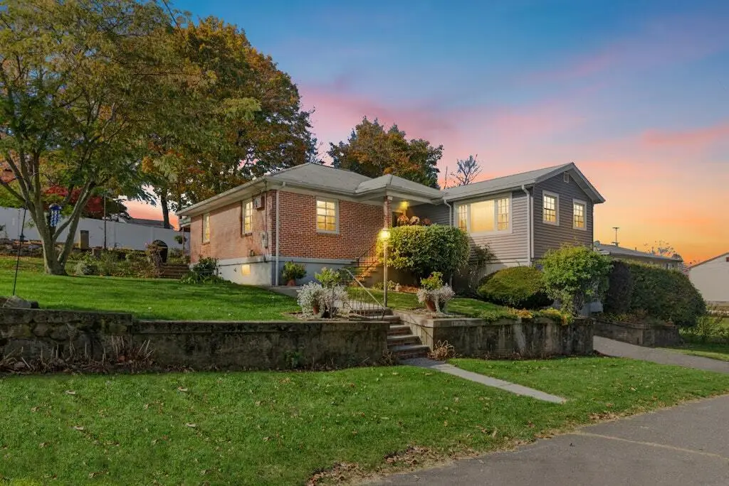 186 Hubbell Avenue, Waterbury, CT 06708 - Image #1