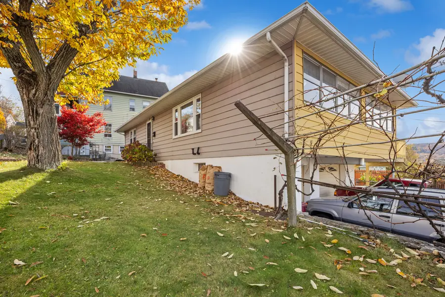 3 Maple Terrace, Naugatuck, CT 06770 - Image #2
