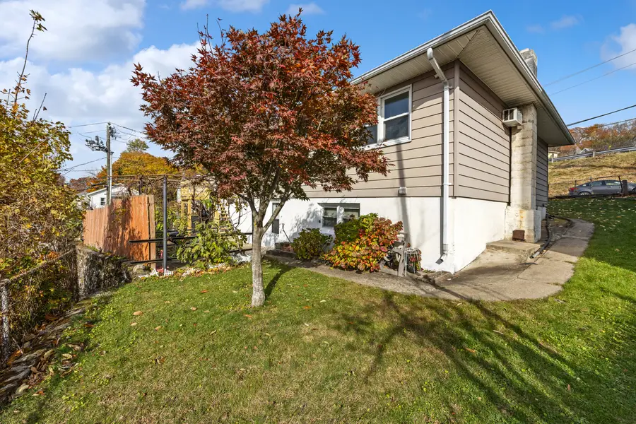 3 Maple Terrace, Naugatuck, CT 06770 - Image #3