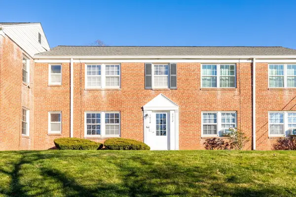 1014 Trout Brook Drive #1014, West Hartford, CT 06119
