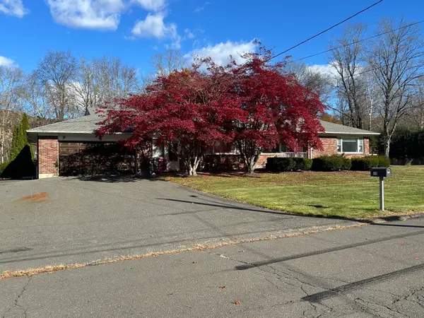 43 Margaret Circle, Naugatuck, CT 06770