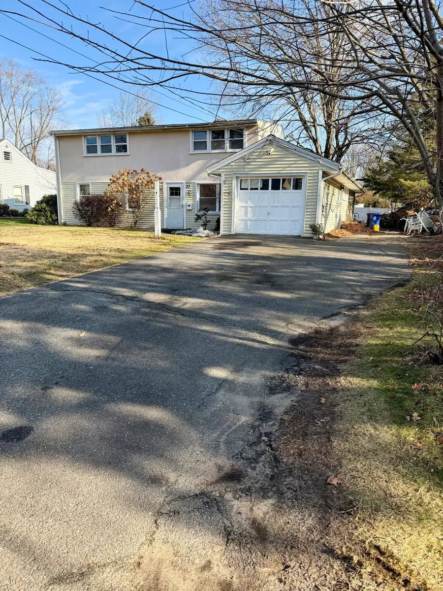33 Assisi Way, Norwalk, CT 06851 - Image #2