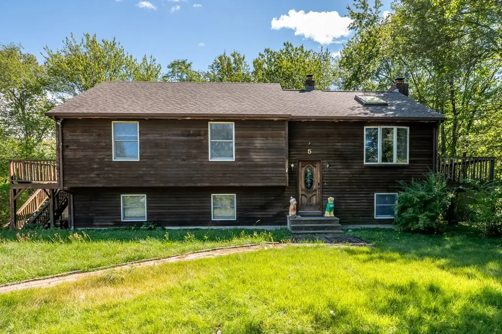 5 Kimann Drive, Plymouth, CT 06786 - Image #1