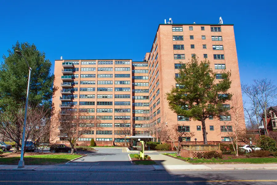 31 Woodland Street #7 O, Hartford, CT 06105 - Image #2