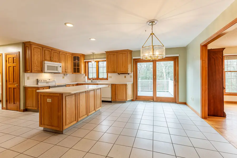 112 Jacqueline Drive, Manchester, CT 06040 - Image #2