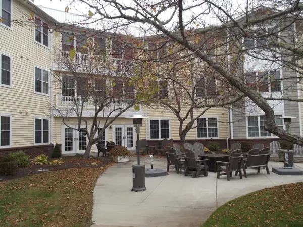 2590 Gold Star Highway #APT 210, Groton, CT 06355