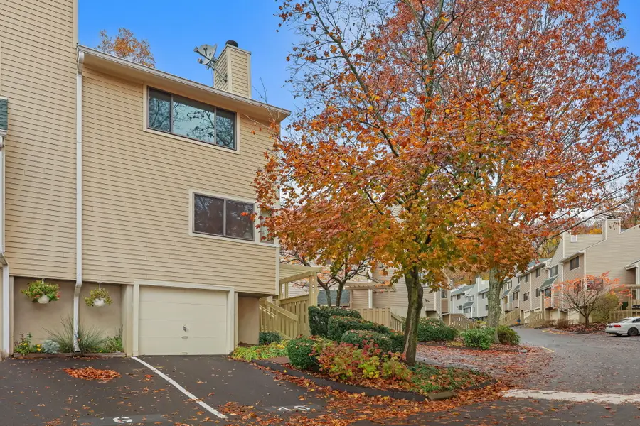 46 Sunrise Hill Road #46, Norwalk, CT 06851 - Image #2