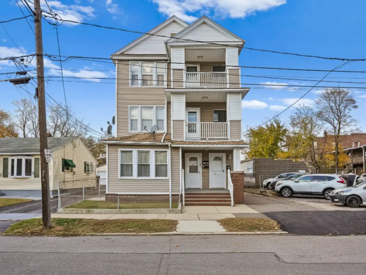 22 Knoll Street, Waterbury, CT 06705 - Image #1