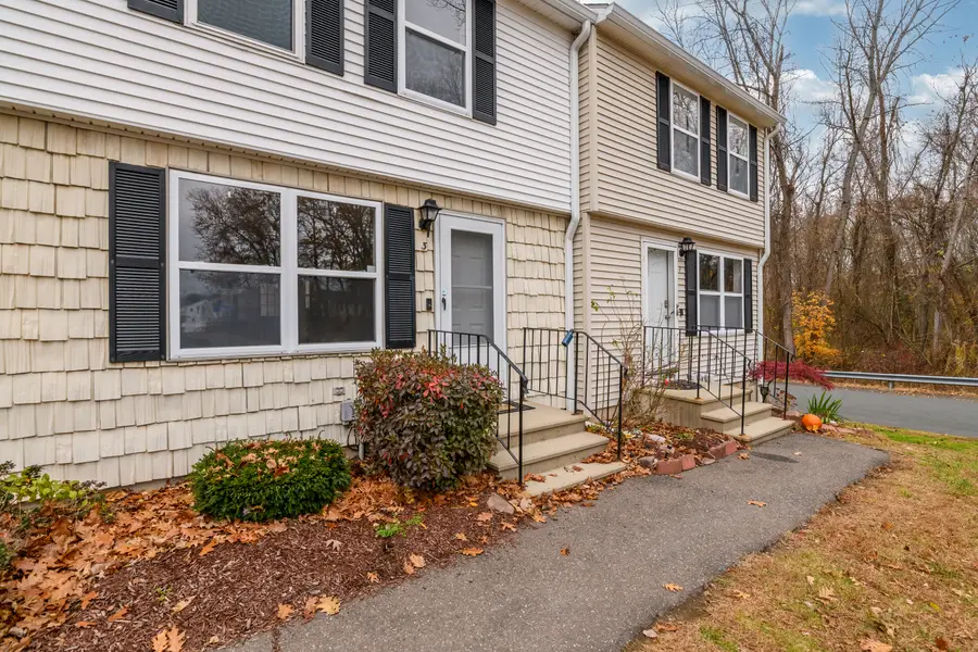 3 Periwinkle Lane #3, Glastonbury, CT 06033 - Image #2