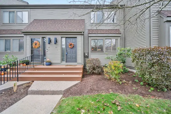 56 Wickhams Fancy #56, Canton, CT 06019