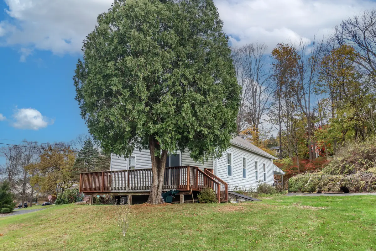 6 Thomas Lane, New Milford, CT 06776 - Image #1