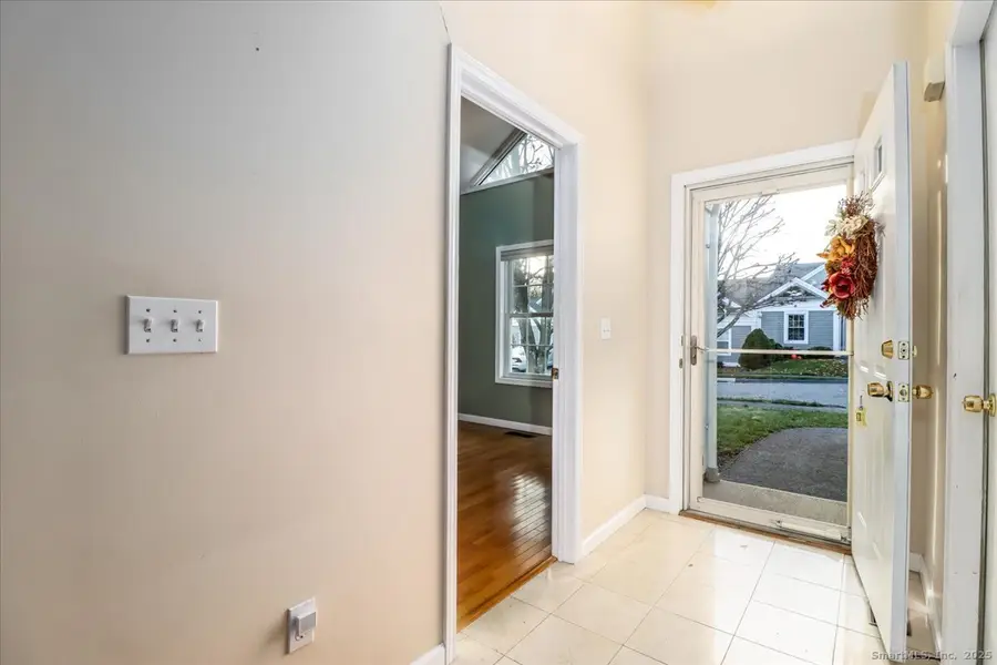 25 St George Place, Newtown, CT 06482 - Image #3