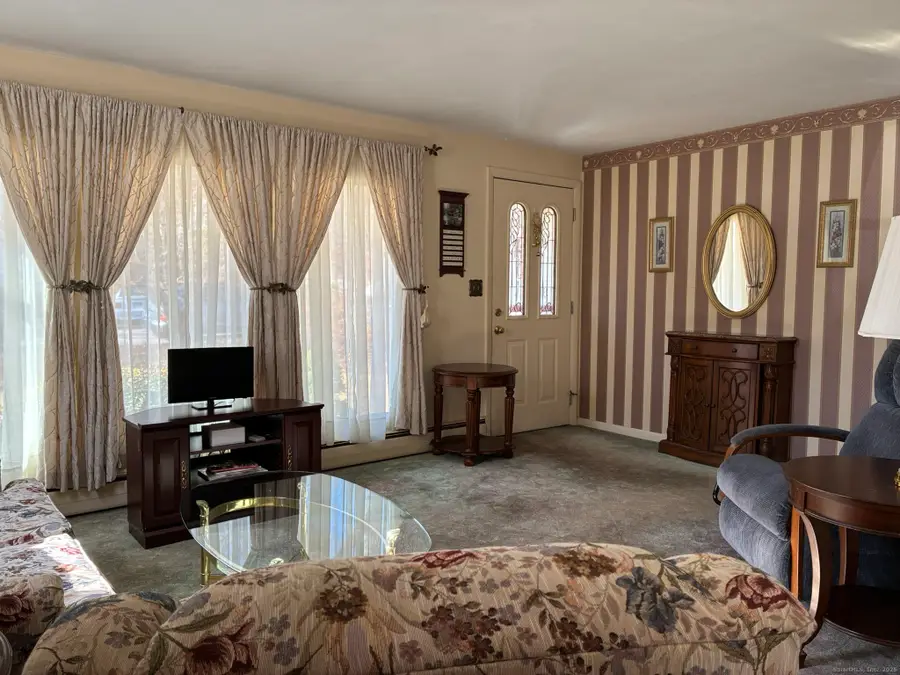 21 Ridge Drive, Uncasville, CT 06382 - Image #3