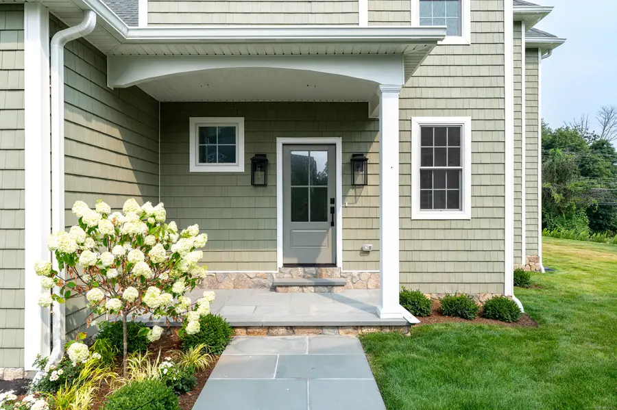 6 Walnut Ridge Court, Stamford, CT 06905 - Image #2