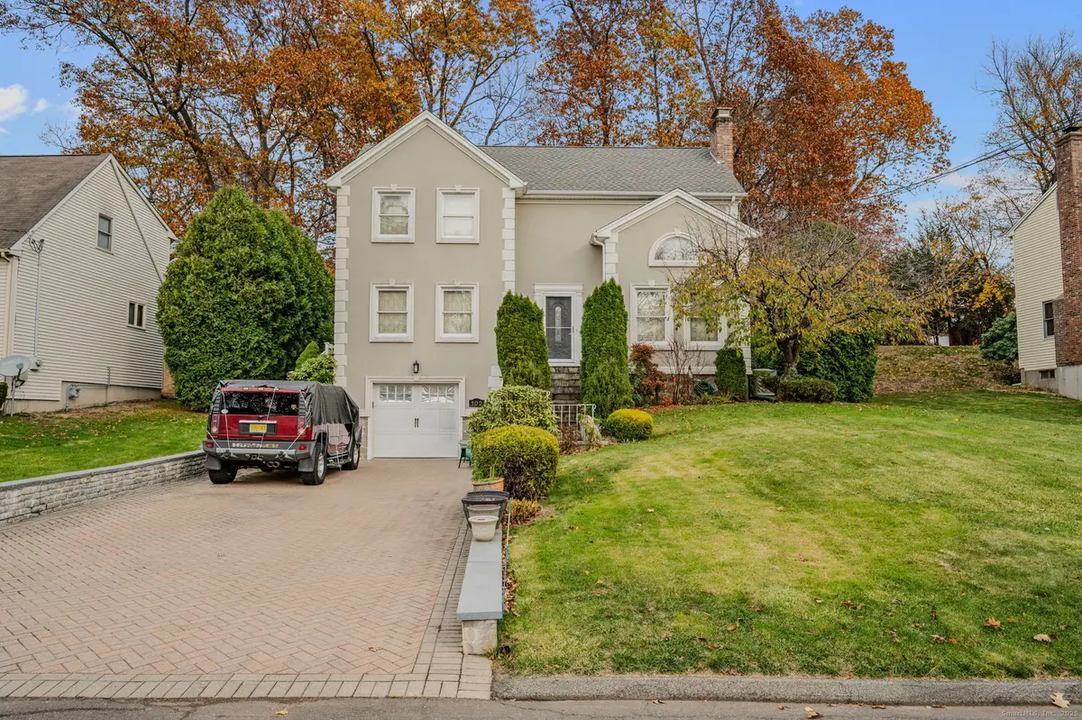 102 Westlook Road, Wethersfield, CT 06109 - #1