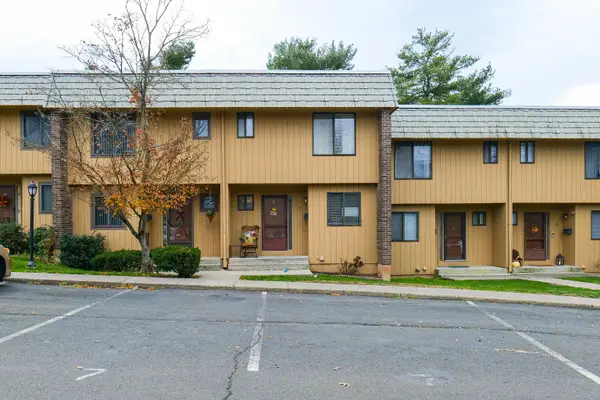7 Willow Court #7, Cromwell, CT 06416