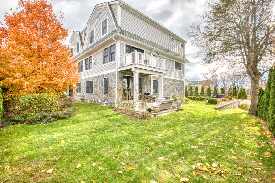 24 Harold Street #E, Cos Cob, CT 06807 - Image #3