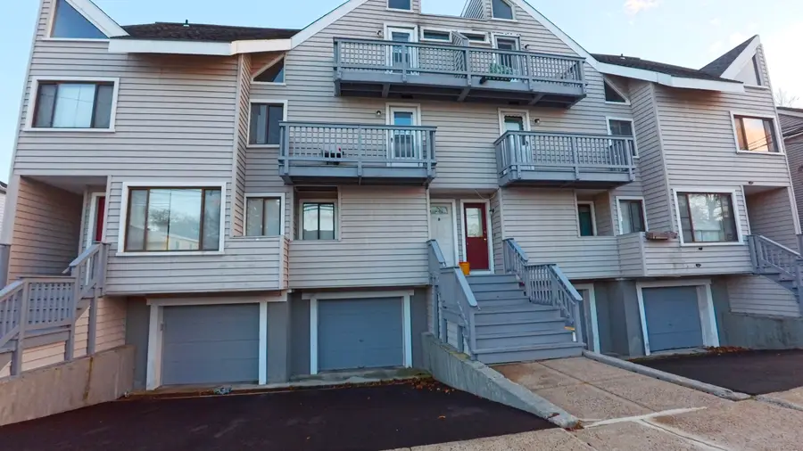 105 Tremont Avenue #APT B, Bridgeport, CT 06606 - Image #2