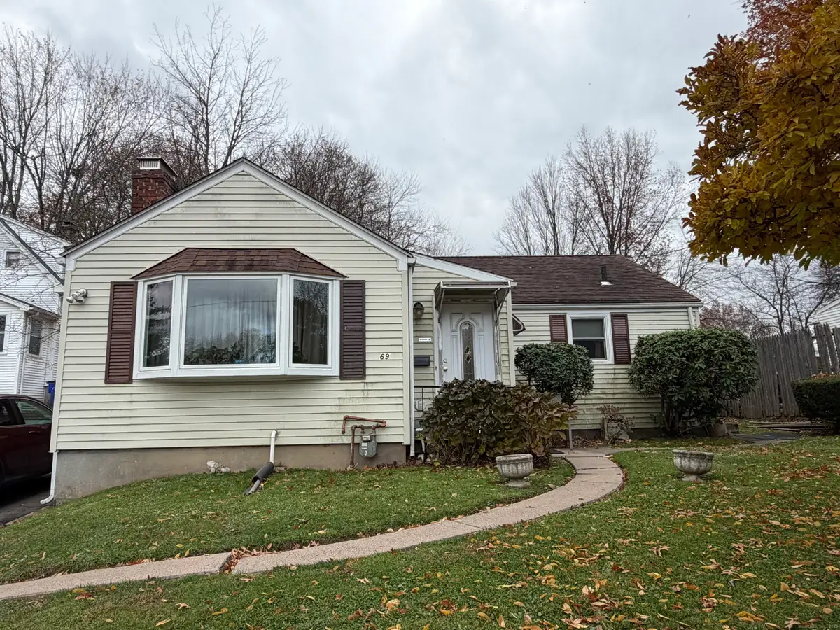 69 Saint Augustine Street, West Hartford, CT 06110 - Image #1