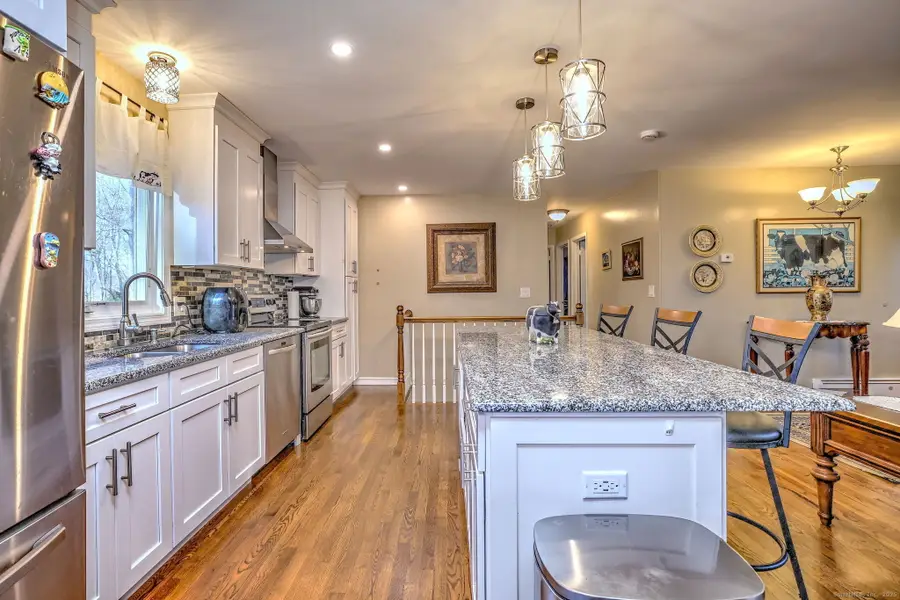 27 Osborn Lane, Monroe, CT 06468 - Image #3