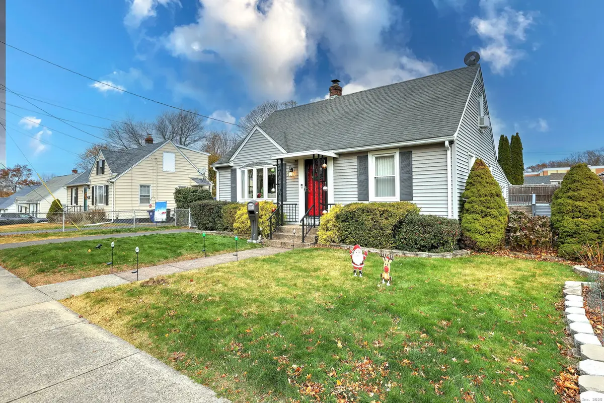83 Pauline Avenue, West Haven, CT 06516 - Image #1