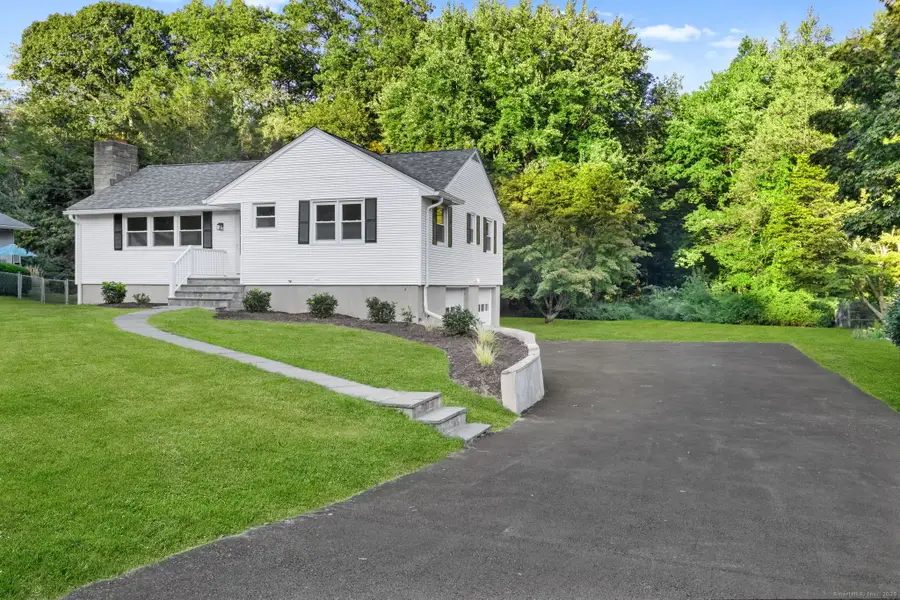 8 Lloyd Road, Norwalk, CT 06850 - Image #2