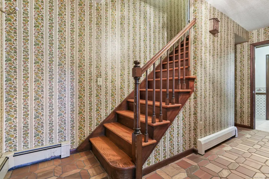 16 Green Avenue, Stonington Town, CT 06379 - Image #2