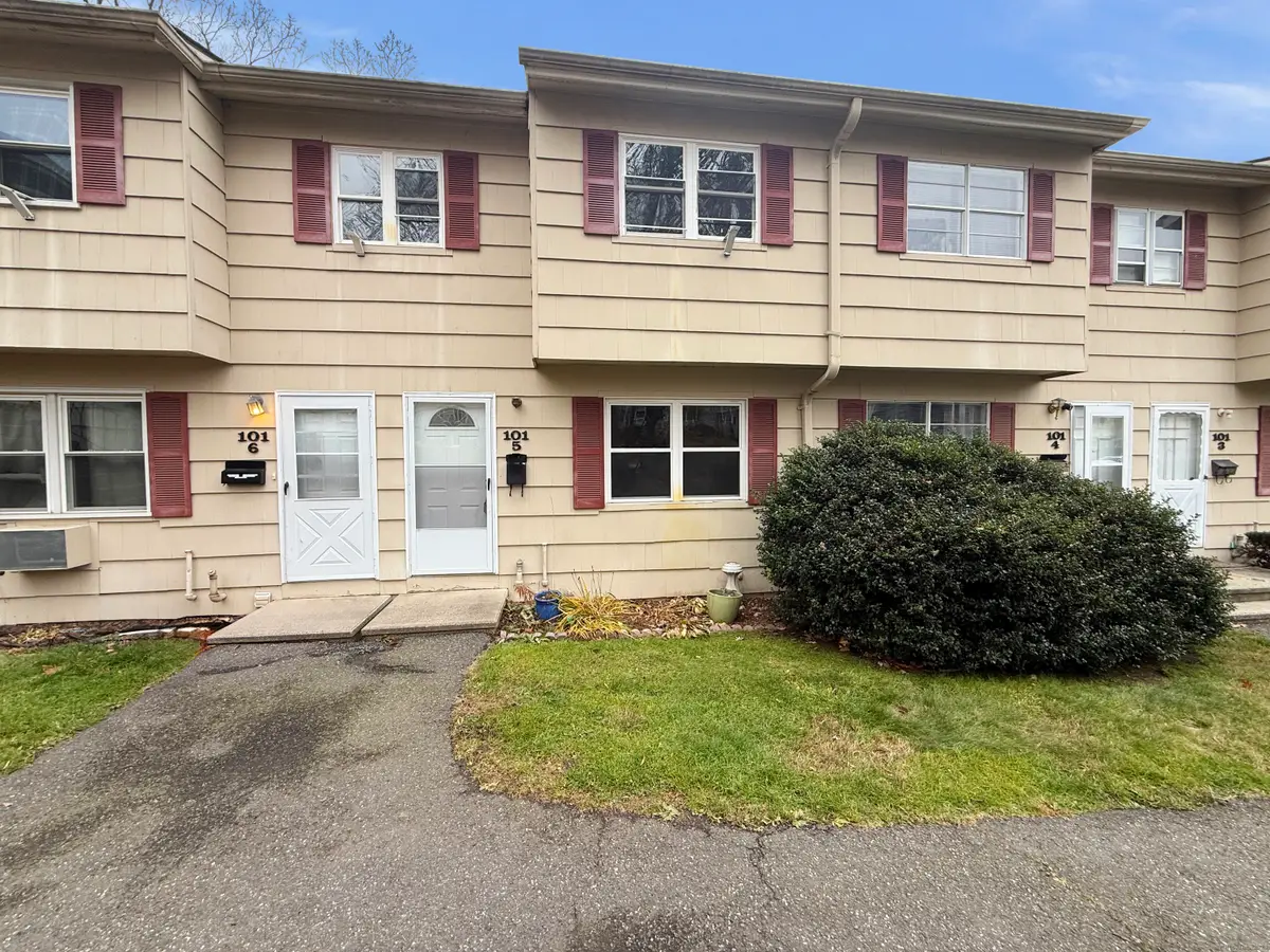 101 Ridge Road #5, Naugatuck, CT 06770 - Image #1
