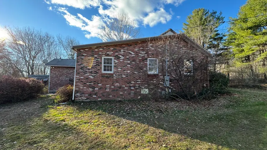 337 Hampton Road, Chaplin, CT 06235 - Image #2