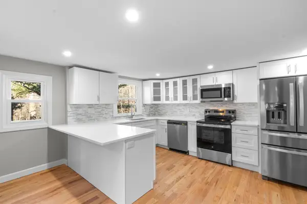 2 Chapel Hill Road, New Milford, CT 06776