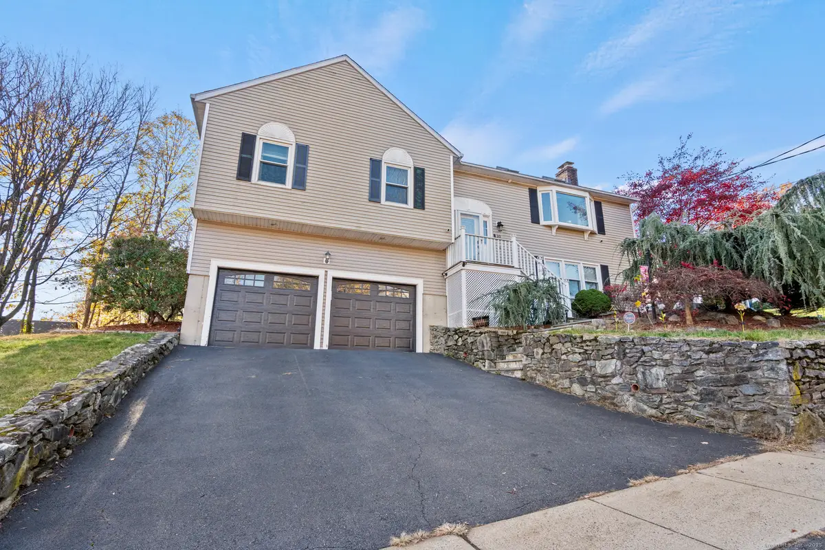 35 Paradise Court, Stratford, CT 06614 - Image #1