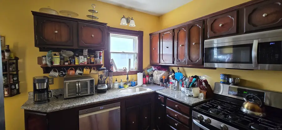 28 Perkins Avenue, Norwich, CT 06360 - Image #2